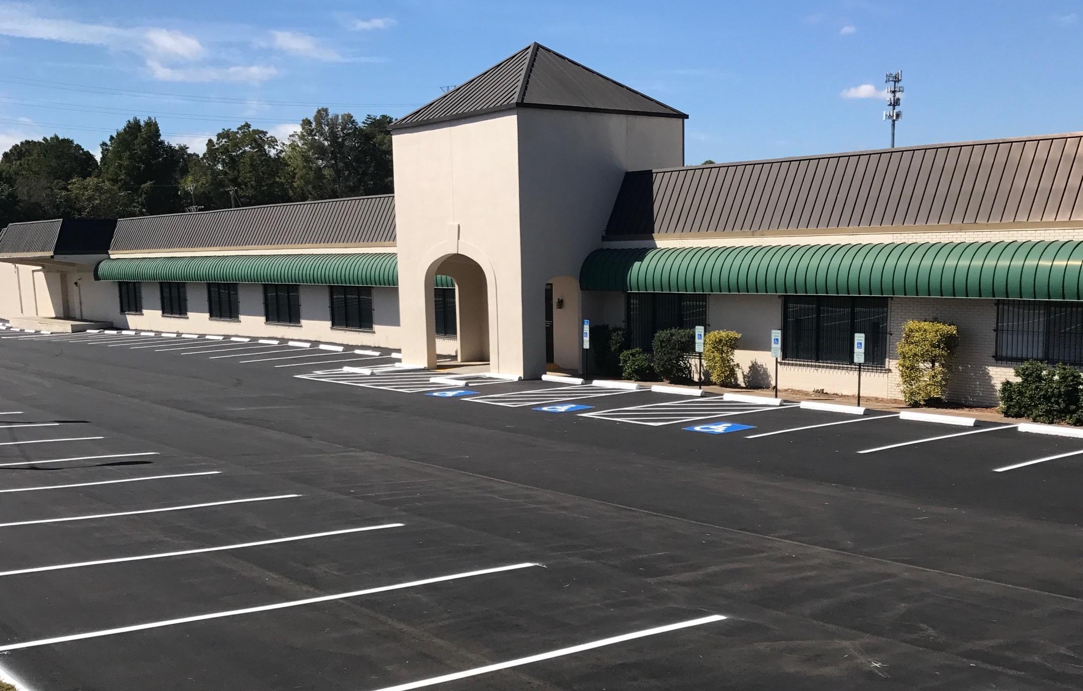 LEASED – 3300 Monroe Rd.,  FOR LEASE @ $10.50 – $12.50/sf